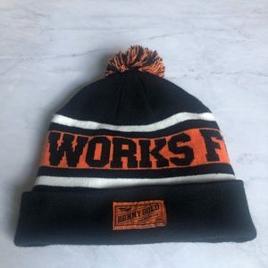 benny gold beanie